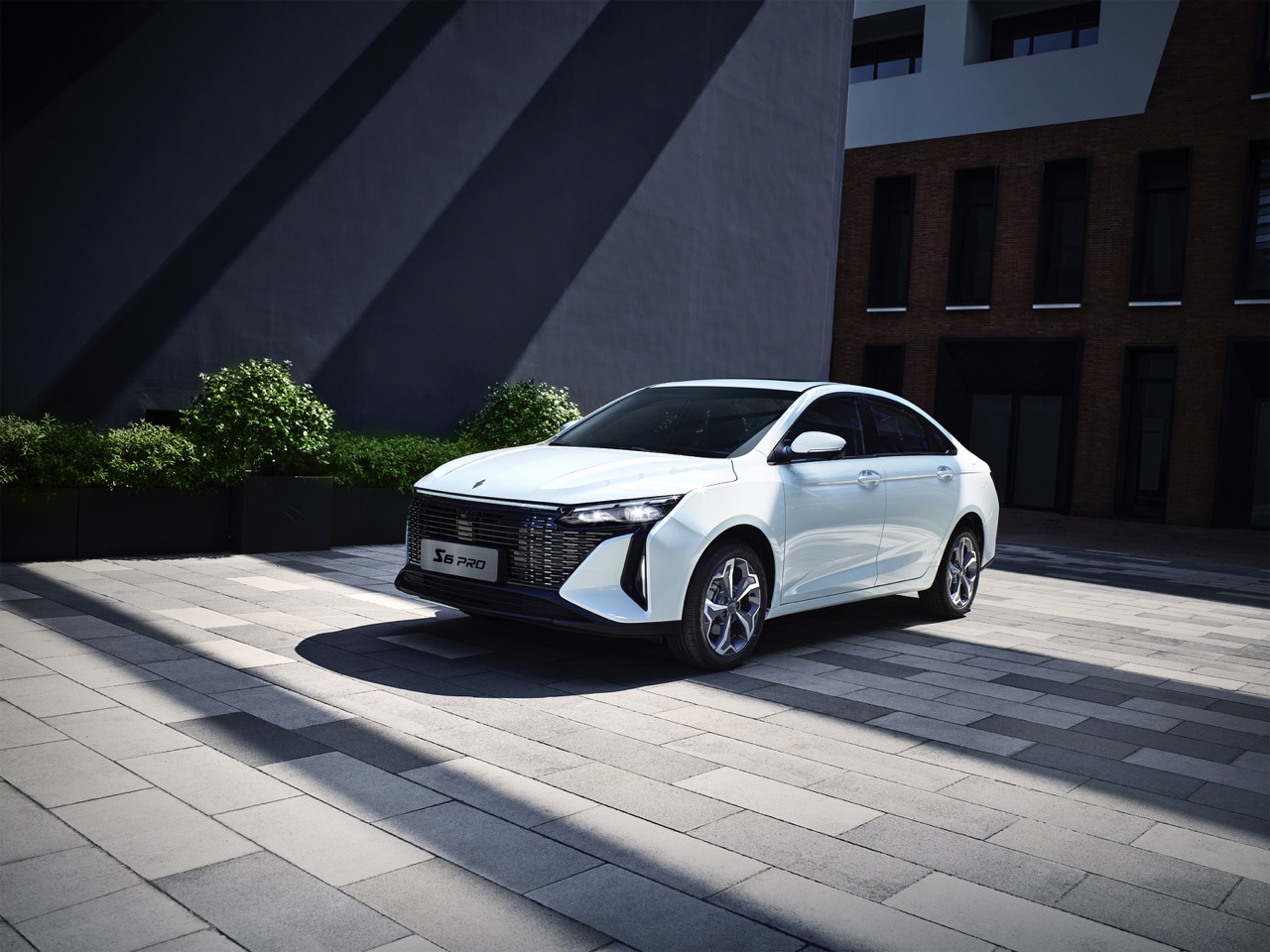 LIVAN S6PRO дизайн