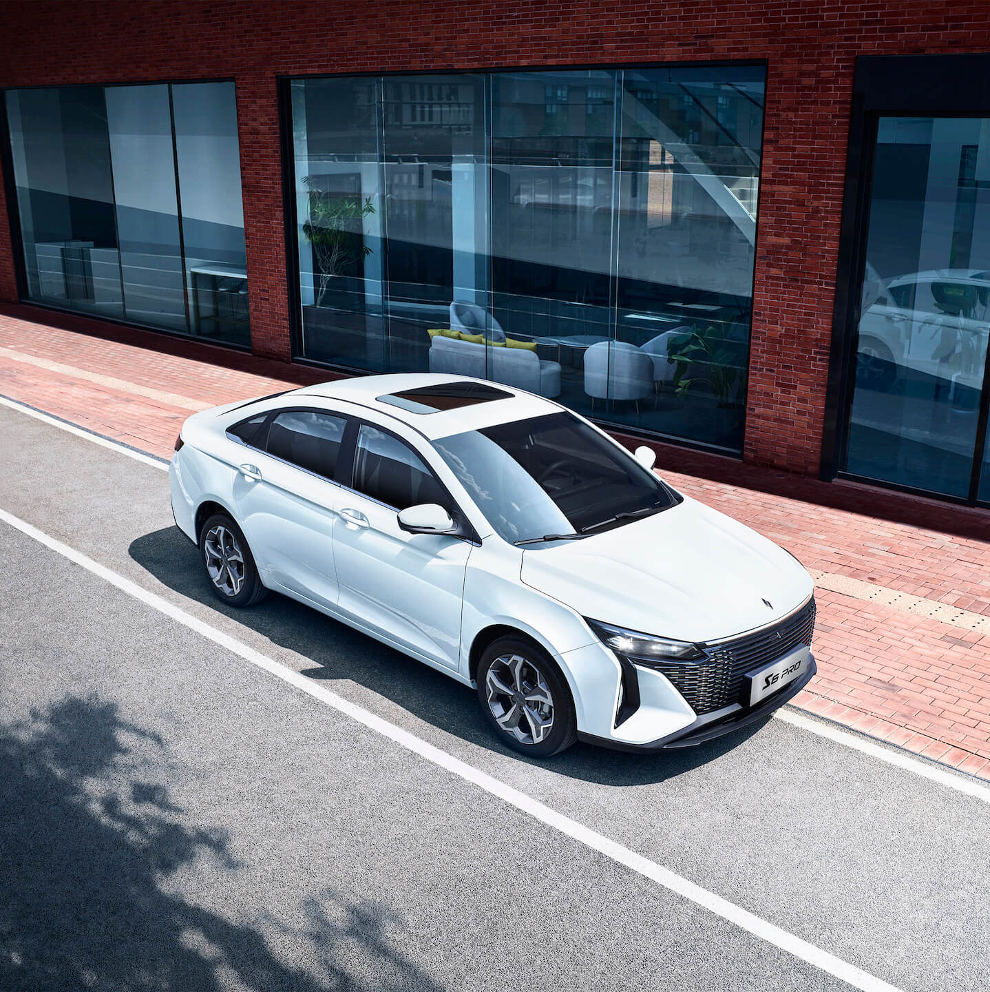 LIVAN S6PRO Драйв в Вашем стиле